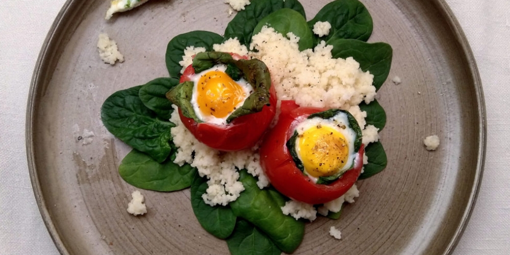 Recept: Tomaat met spinazie, spiegelei en couscous